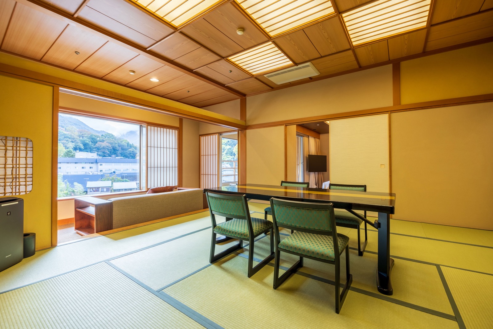 Tatami room, other angle